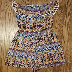 Donating 1/6/2024 NWOT Aztec romper